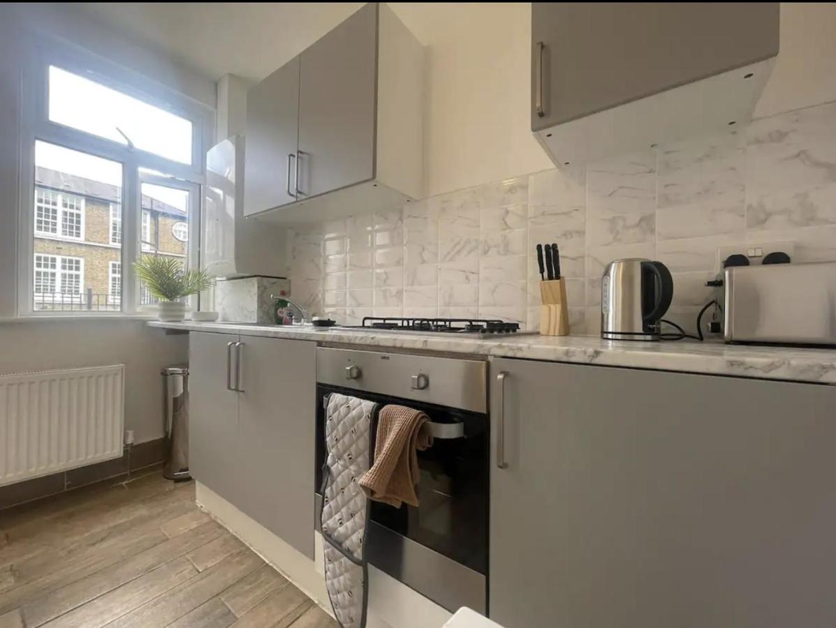 Charming 2 Bed Flat On Tower Bridge Apartment Лондон Екстериор снимка