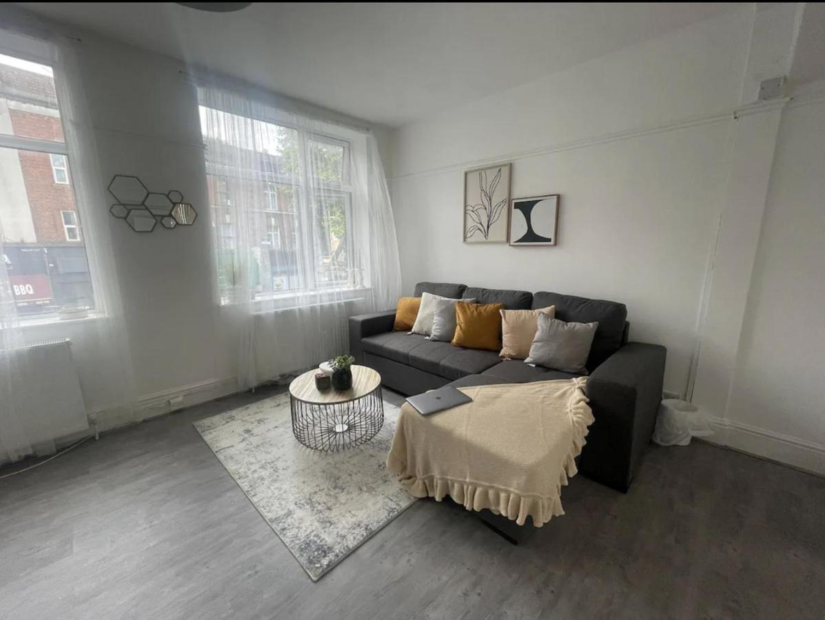Charming 2 Bed Flat On Tower Bridge Apartment Лондон Екстериор снимка