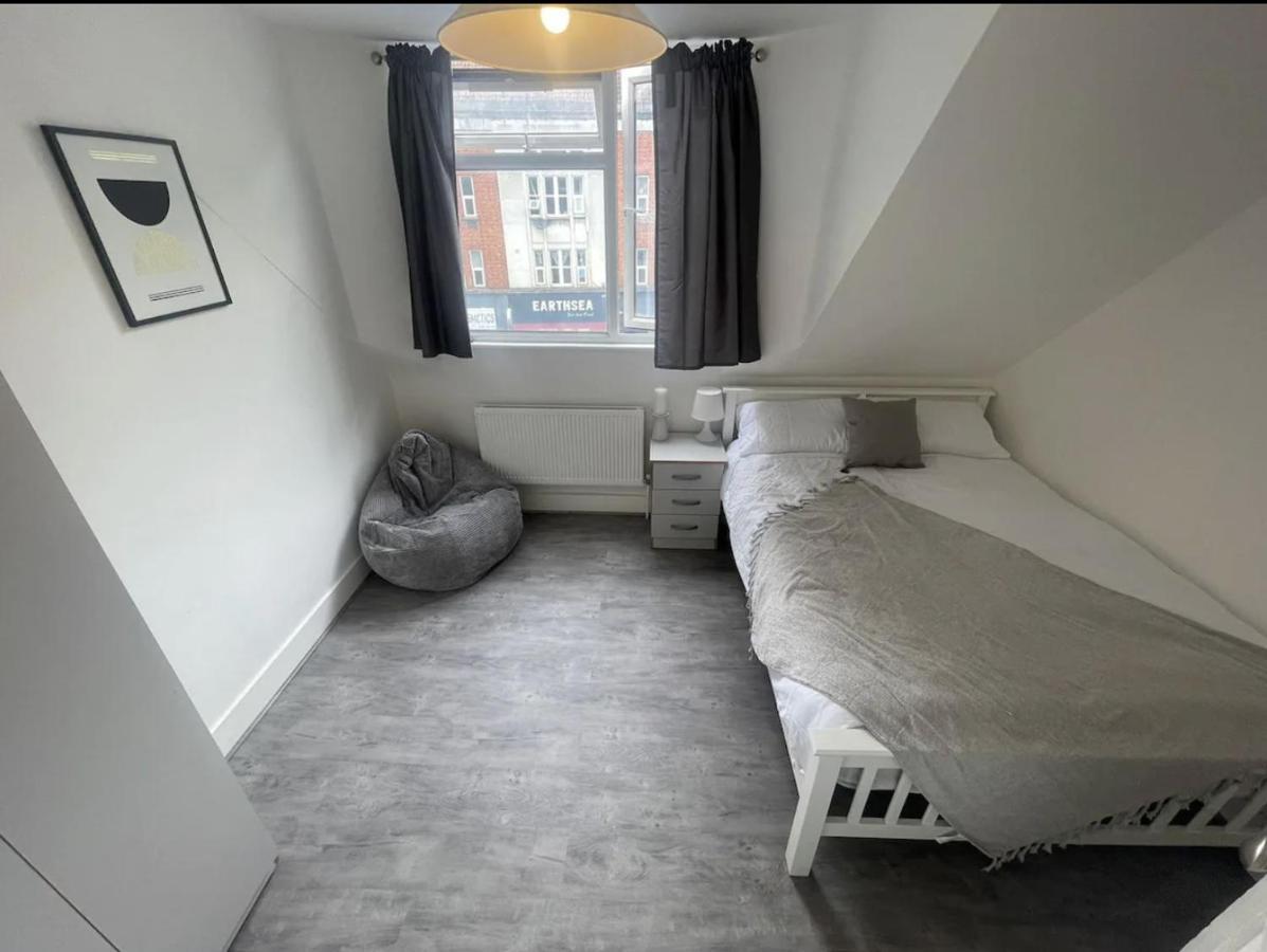 Charming 2 Bed Flat On Tower Bridge Apartment Лондон Екстериор снимка