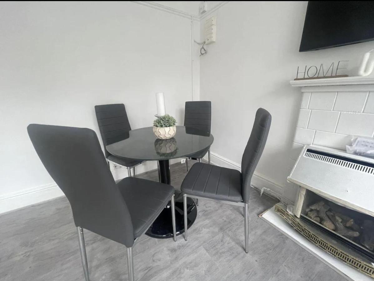 Charming 2 Bed Flat On Tower Bridge Apartment Лондон Екстериор снимка