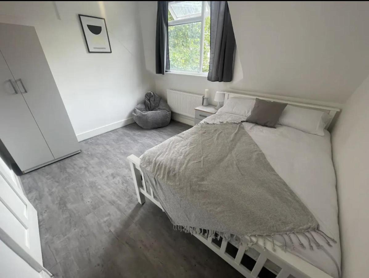 Charming 2 Bed Flat On Tower Bridge Apartment Лондон Екстериор снимка
