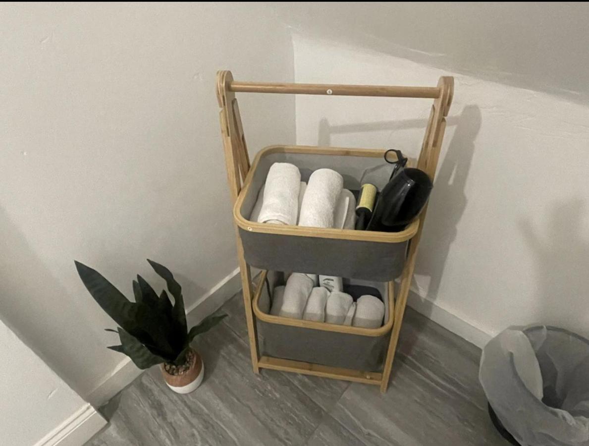 Charming 2 Bed Flat On Tower Bridge Apartment Лондон Екстериор снимка
